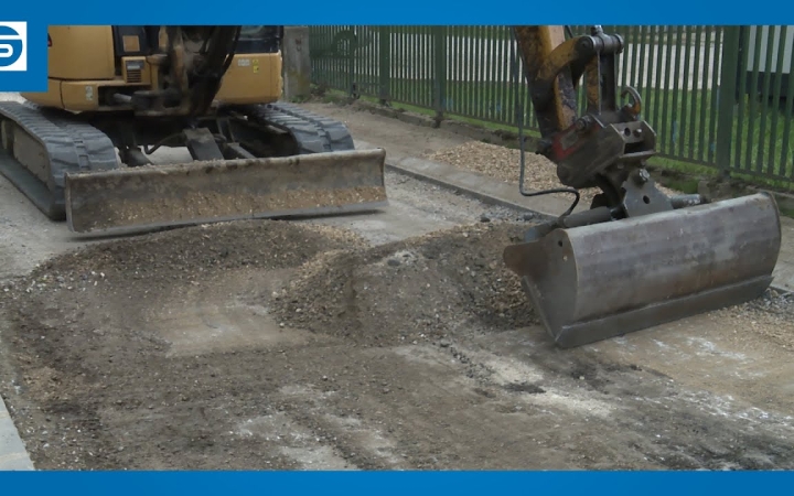 Embedded thumbnail for Látványos építkezés folyik, hamarosan körbetekerhetjük a várost