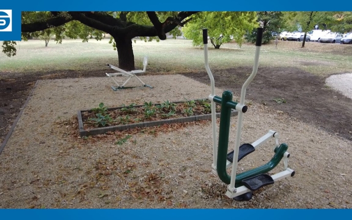 Embedded thumbnail for Felnőtt játszótér és kocogókör a Bocskai István utcában 