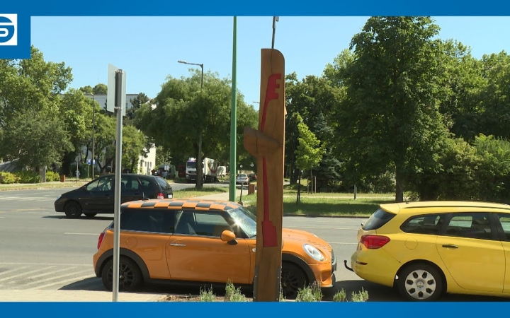 Embedded thumbnail for Új szobor foglalta el méltó helyét a Vasmű úton
