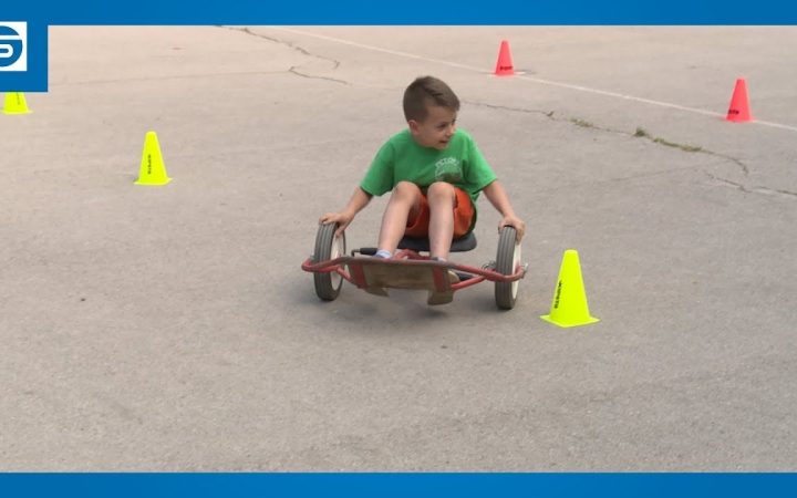 Embedded thumbnail for DSTV: Családi Nappal ünnepelt a Petőfi iskola (galériával)