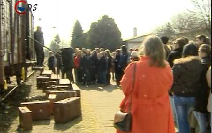 Embedded thumbnail for Vagonnal a halálba - holokauszt vándorkiállítás