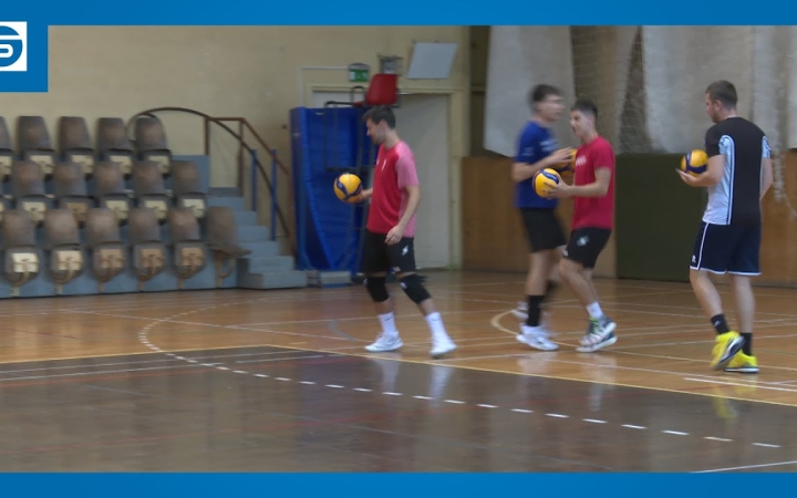 Embedded thumbnail for Újra munkában a röplabdázók