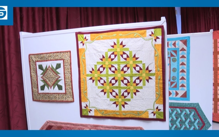 Embedded thumbnail for DSTV: népszerű volt a foltvarró remekek bemutatója
