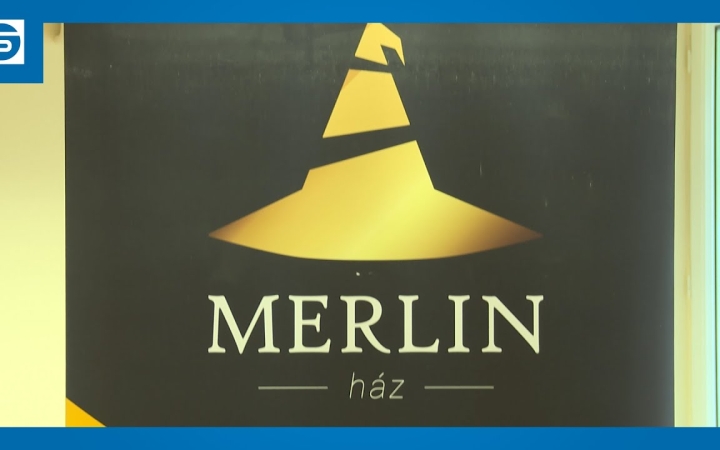 Embedded thumbnail for DSTV: a jövő itt volt a József Attila Könyvtárban