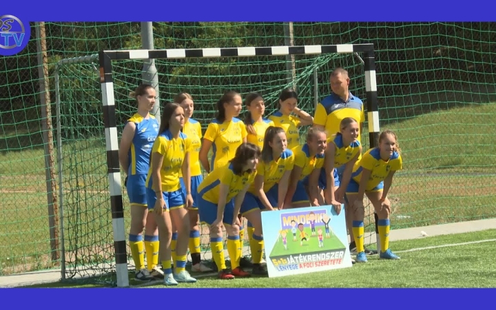 Embedded thumbnail for DSTV: rúgták a bőrt a lányok is