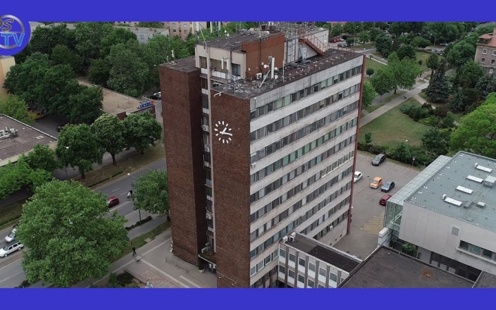 Embedded thumbnail for Újabb győztes EU-s pályázat, ezúttal átképzési programot eredményez