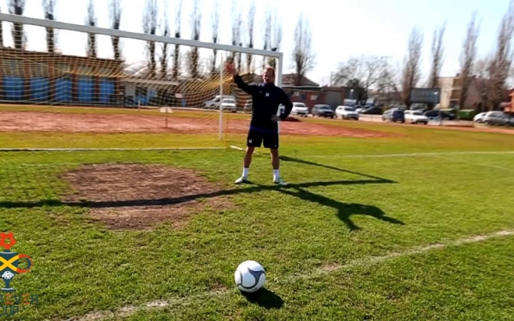 Embedded thumbnail for Az év legnagyobb amatőr futball versenye - Focimajális az új műfüves pályán