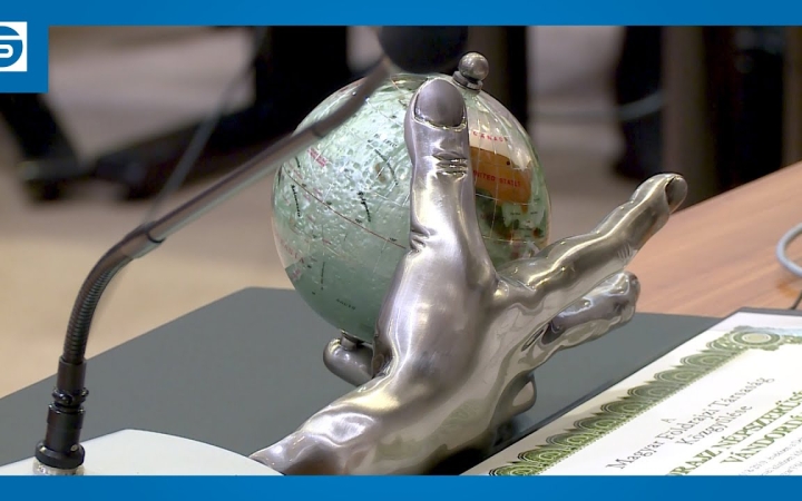 Embedded thumbnail for DSTV: vándorgyűlés a Városházán, városismereti sétával