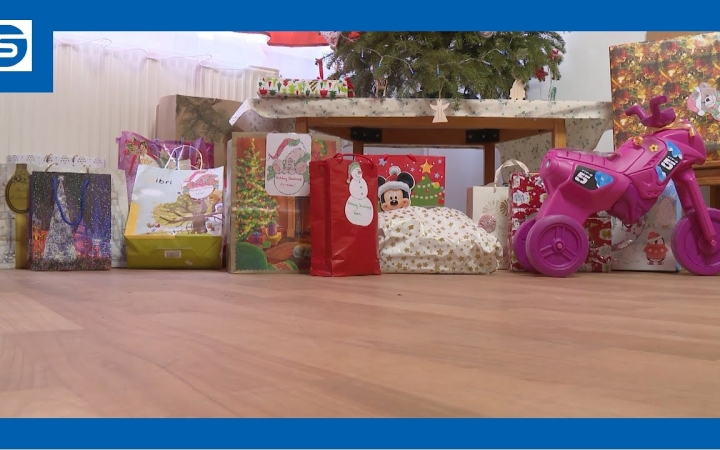 Embedded thumbnail for Szép karácsony a Családok Átmeneti Otthonában