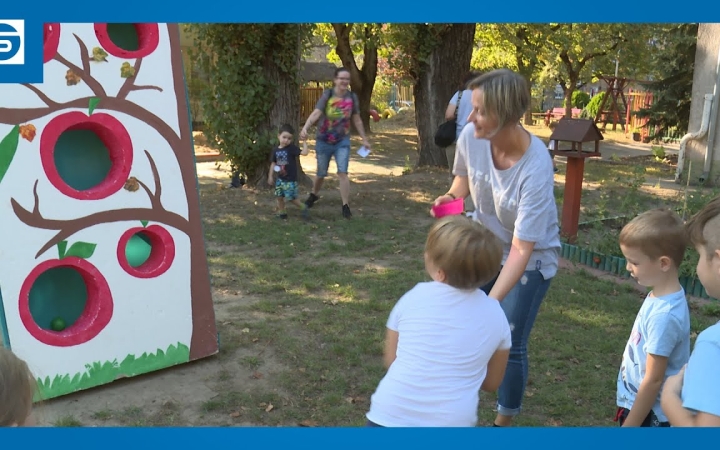 Embedded thumbnail for DSTV: játékos sokadalom az Aranyalmában