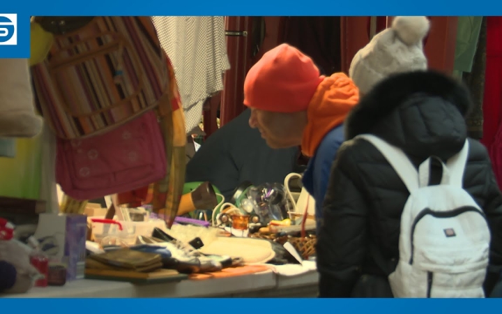 Embedded thumbnail for Tömegvonzás, gazdag kínálat a bolhapiacon