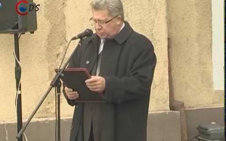 Embedded thumbnail for Gyertyagyújtás a hősökért