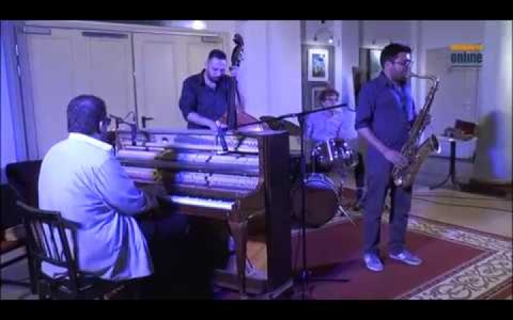 Embedded thumbnail for Szélvész szólók és telt ház