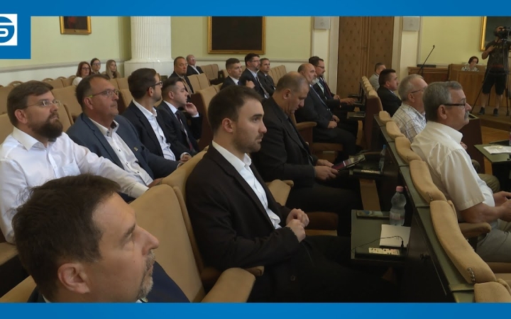 Embedded thumbnail for Különleges övezet – két közgyűlés előtt 