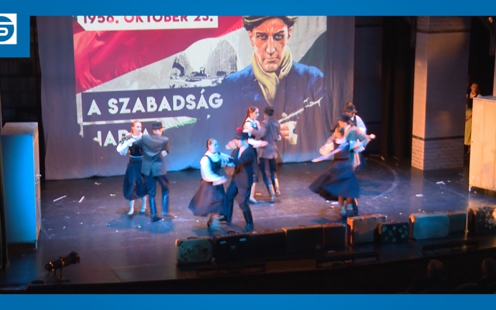 Embedded thumbnail for "Tiszta voltál, büszke, vad... " (galériával)