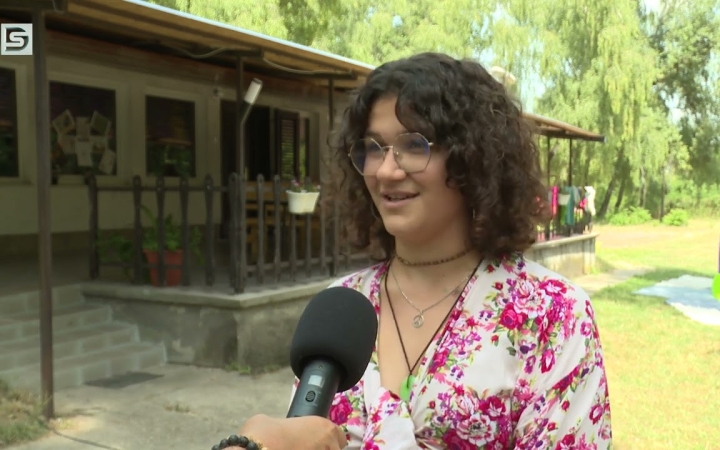 Embedded thumbnail for DSTV: élménytábor a Duna partján