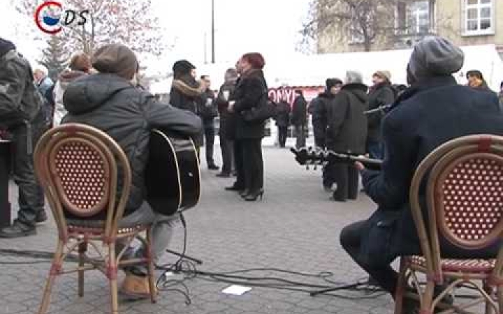 Embedded thumbnail for Jótékonyság a szülőszobáért