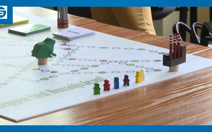 Embedded thumbnail for DSTV: sikeres játékbemutató a könyvtárban