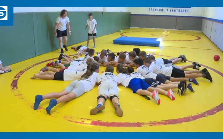 Embedded thumbnail for DSTV: táboroztak a birkózók