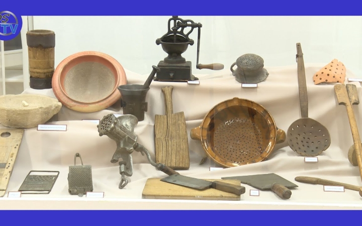 Embedded thumbnail for DSTV: ínycsiklandó tárlat az Intercisa Múzeumban