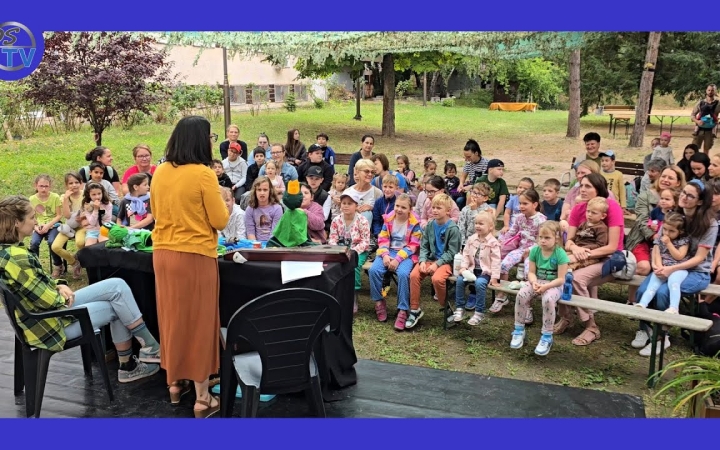 Embedded thumbnail for DSTV: színpadi bemutató is színesített