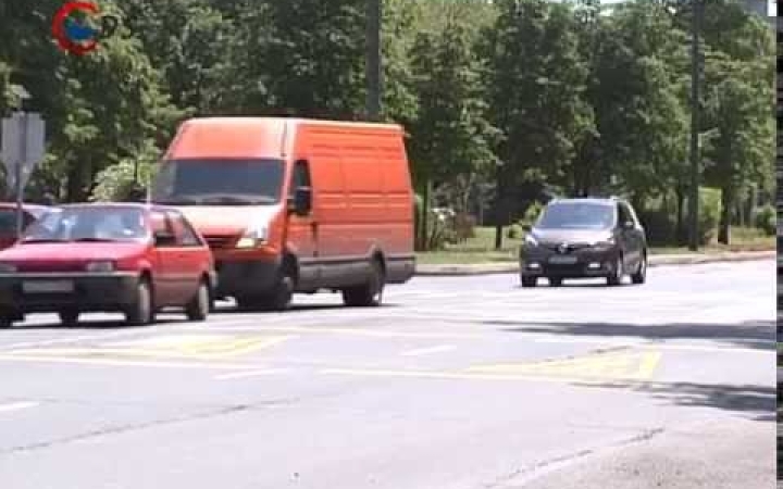 Embedded thumbnail for Így autózzunk kánikulában