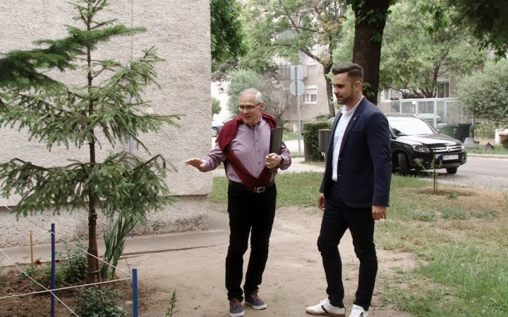 Embedded thumbnail for Bejárás a belvárosban, Barátságban