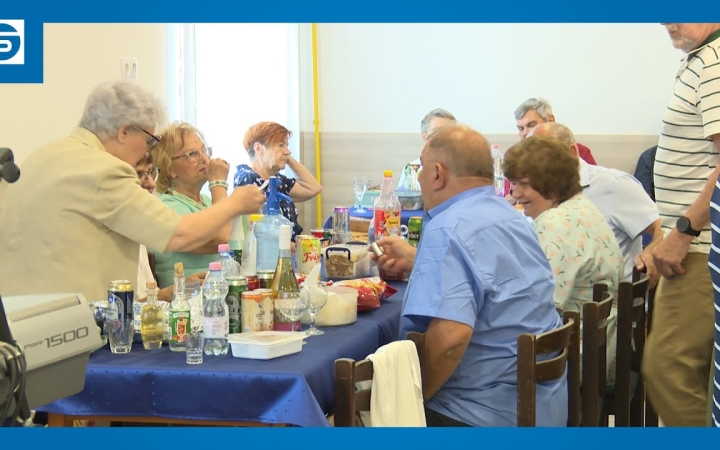 Embedded thumbnail for Versenyözön és bál a Pentelei Napokon