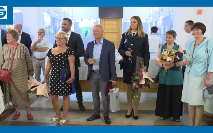 Embedded thumbnail for Ünnepi nyitány – díjesővel (galériával)