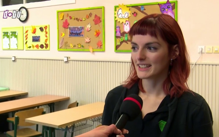 Embedded thumbnail for D+ Híradó - A választókerület képviselete, rendhagyó tanóra