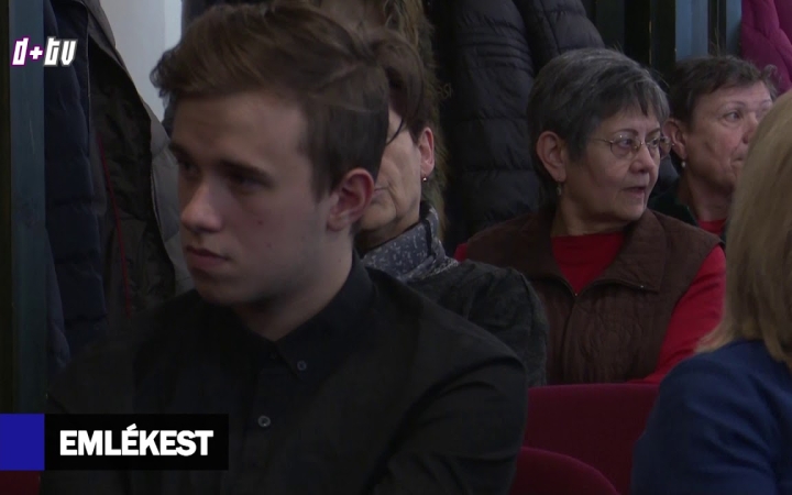 Embedded thumbnail for D+ Híradó - Egyeztetés, Diáknapok