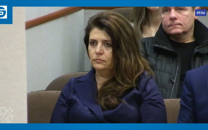 Embedded thumbnail for Ideggyógyász főorvosnő érdemelte a "Dunaújváros Egészségügyéért" díjat