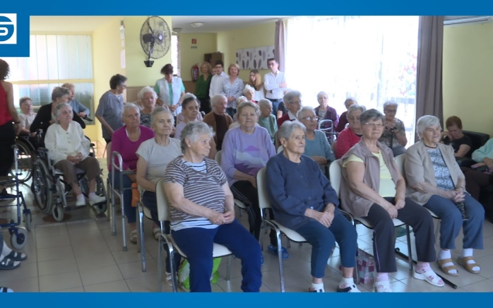 Embedded thumbnail for DSTV: meglepetés anyák napjára