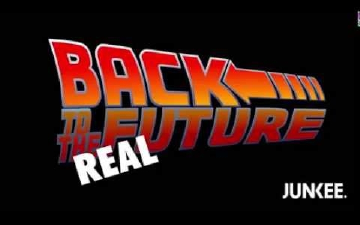 Embedded thumbnail for Nyuszi vagy Mcfly? Visszaértünk a jövőbe!