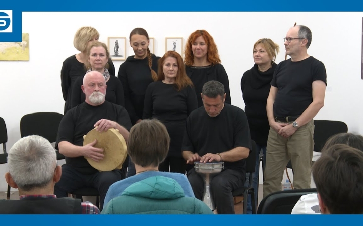 Embedded thumbnail for Pillanatragasztó: varázslatos "záróra"