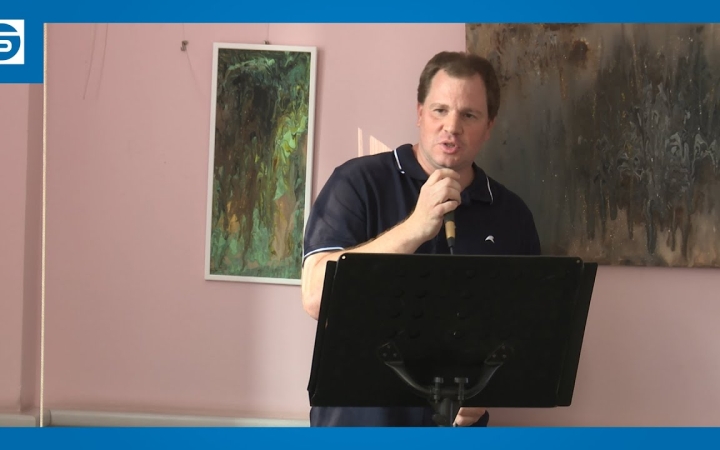 Embedded thumbnail for DSTV: évadzáró dallamok a Zenélő cukrászda sorozatában