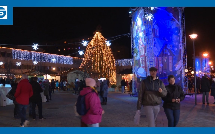 Embedded thumbnail for Fények a téren – és már a Városházán is! (galériával)