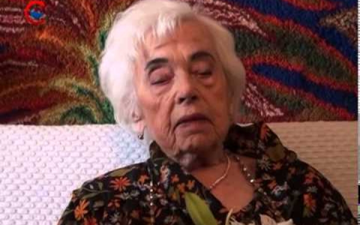 Embedded thumbnail for Száz éves lett Etelka néni