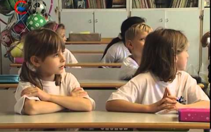 Embedded thumbnail for Elsős avató az Aranyban