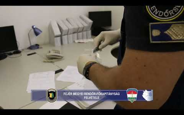 Embedded thumbnail for Emberölés kísérlete a vád a mérgezéses ügy gyanúsítottja ellen