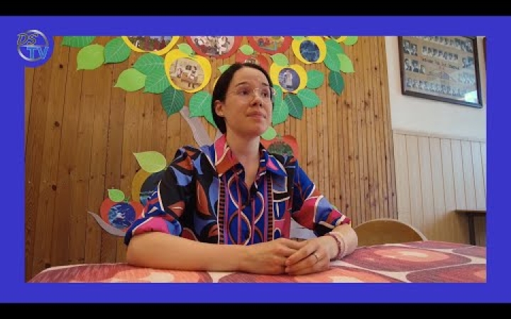 Embedded thumbnail for DSTV: iskolakezdésre tanárportré