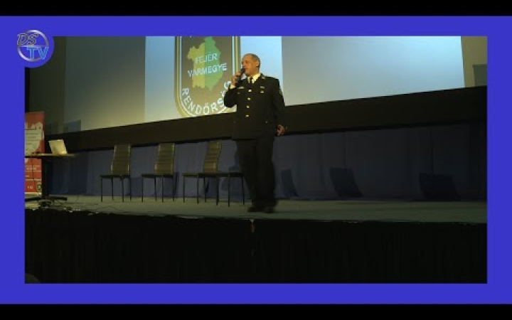 Embedded thumbnail for DSTV: együtt a szertelenségért