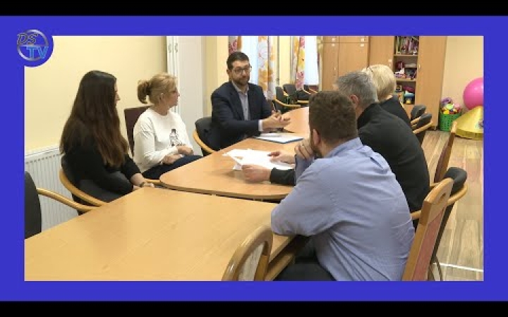 Embedded thumbnail for Szakemberek segítenek a bajbajutottaknak