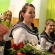 A Kereskedelmi iskola végzőseinek ballagása a főtéren - fotó: Sándor Judit